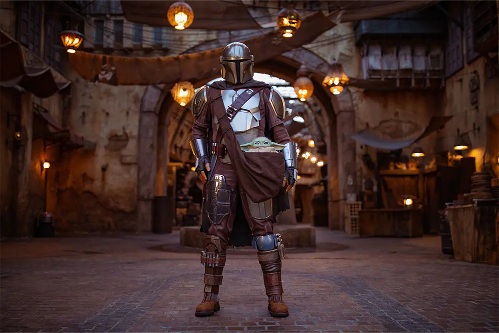BREAKING: Baby Yoda & Mandalorian Characters Now Appearing at Disney World!