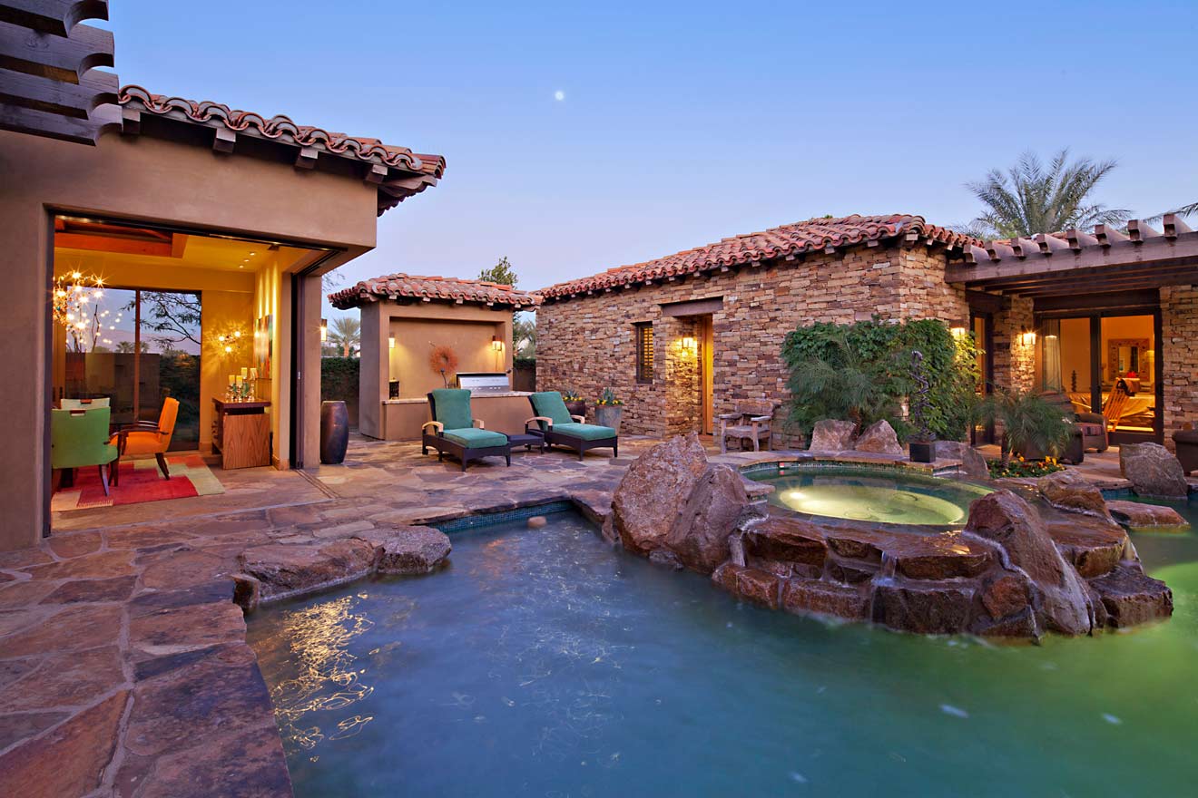 Cool Hotels in California ✔️ 16 Most Unique Picks
