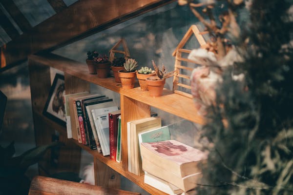 The Toolbox of the Digital Editor: Crafting High-Quality Ebooks