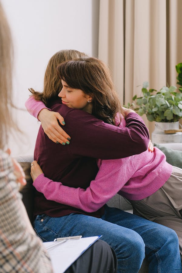 Navigating the Path to Healing: Couples Therapy in Sarasota, FL