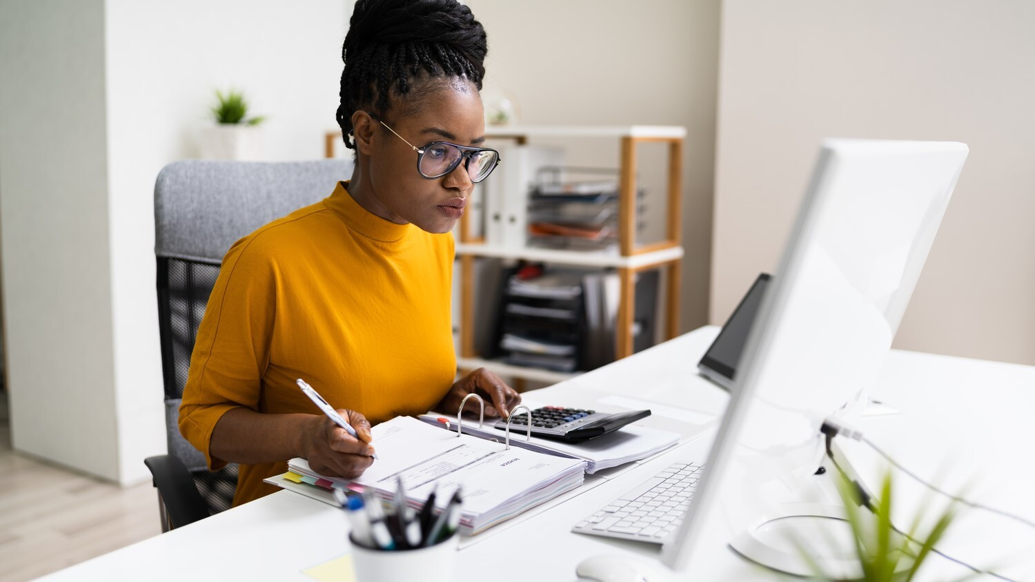 Top Qualities to Look for When Choosing the Best Tax Return Accountant in Perth