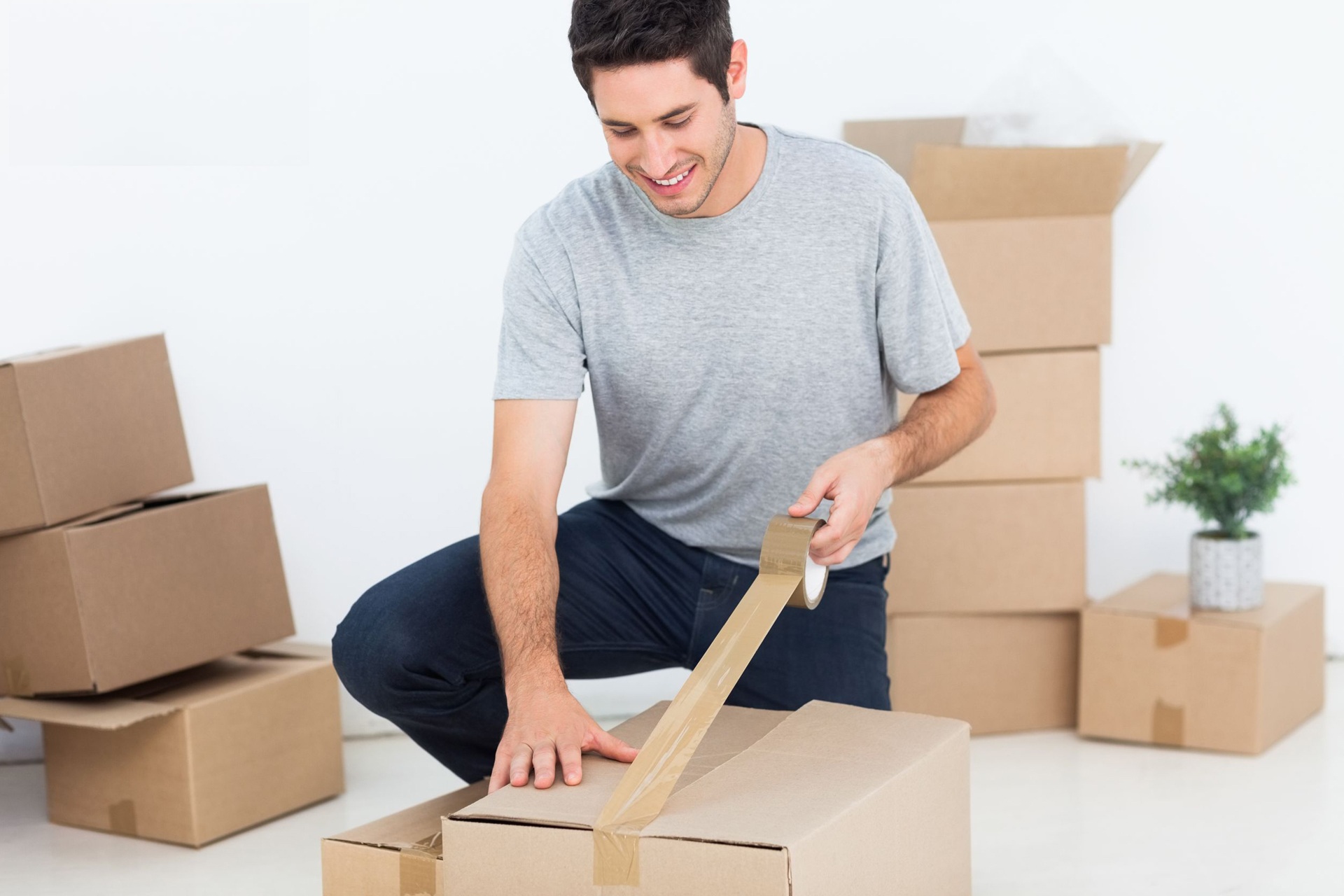 Swift and Safe Office Moves: Movers in Dubai