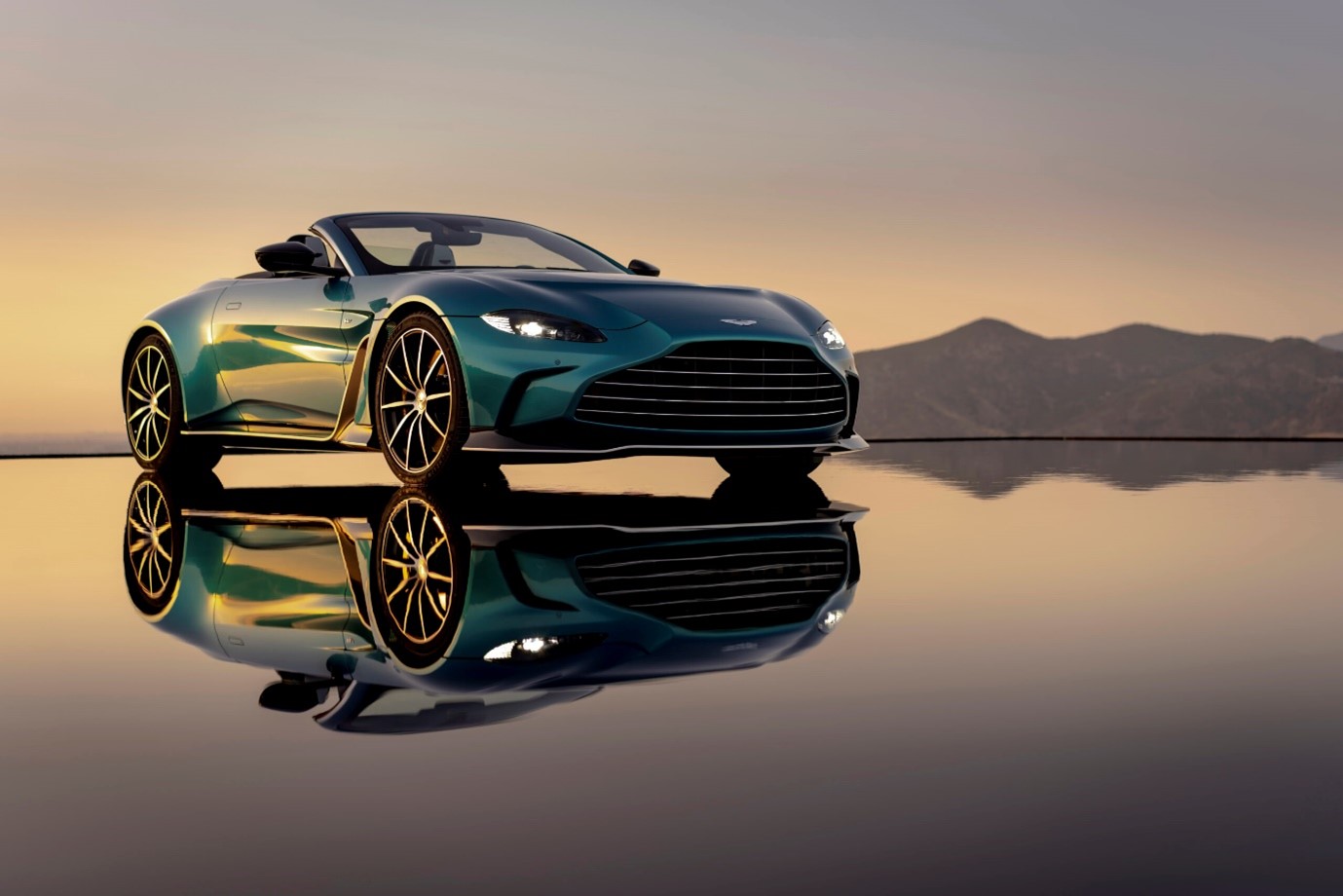 Why choose Carzilla Auto Service for an Aston Martin car service in Dubai